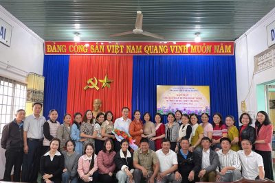 Gặp mặt chia tay Thầy Dương Đình Tường – Bí thư chi bộ, hiệu trưởng chuyển công tác